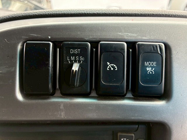 8×44軸低床2デフ後輪エアサス日本トレクスエスコット|中古トラックの販売・買取・査定のアイナビ