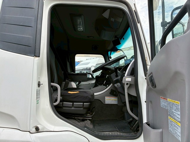 8×44軸低床2デフ後輪エアサス日本トレクスエスコット|中古トラックの販売・買取・査定のアイナビ