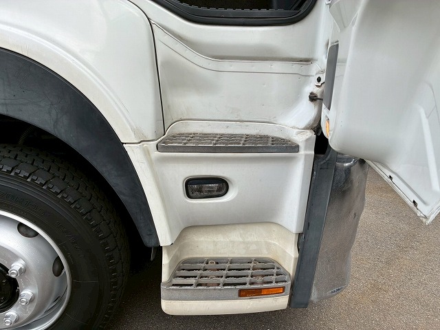 8×44軸低床2デフ後輪エアサス日本トレクスエスコット|中古トラックの販売・買取・査定のアイナビ