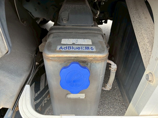 8×44軸低床2デフ後輪エアサス日本トレクスエスコット|中古トラックの販売・買取・査定のアイナビ