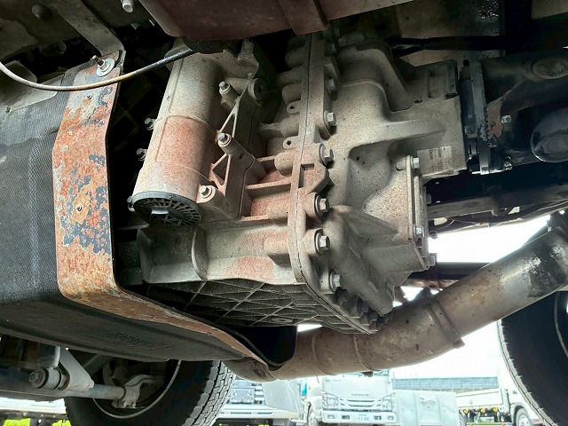 8×44軸低床2デフ後輪エアサス日本トレクスエスコット|中古トラックの販売・買取・査定のアイナビ