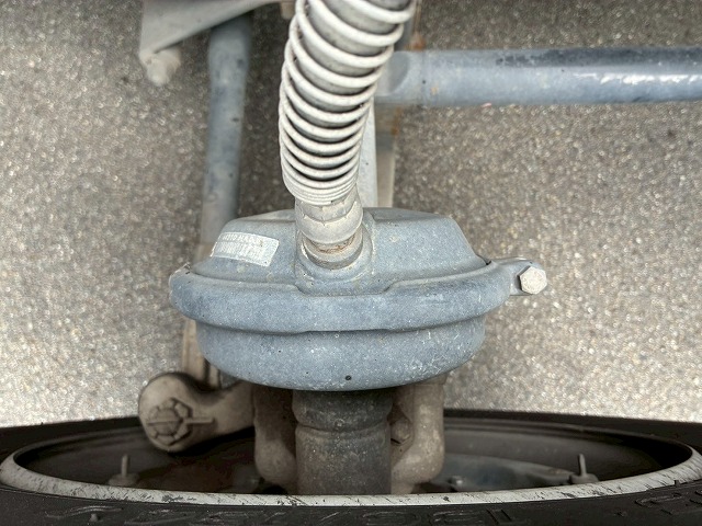 8×44軸低床2デフ後輪エアサス日本トレクスエスコット|中古トラックの販売・買取・査定のアイナビ