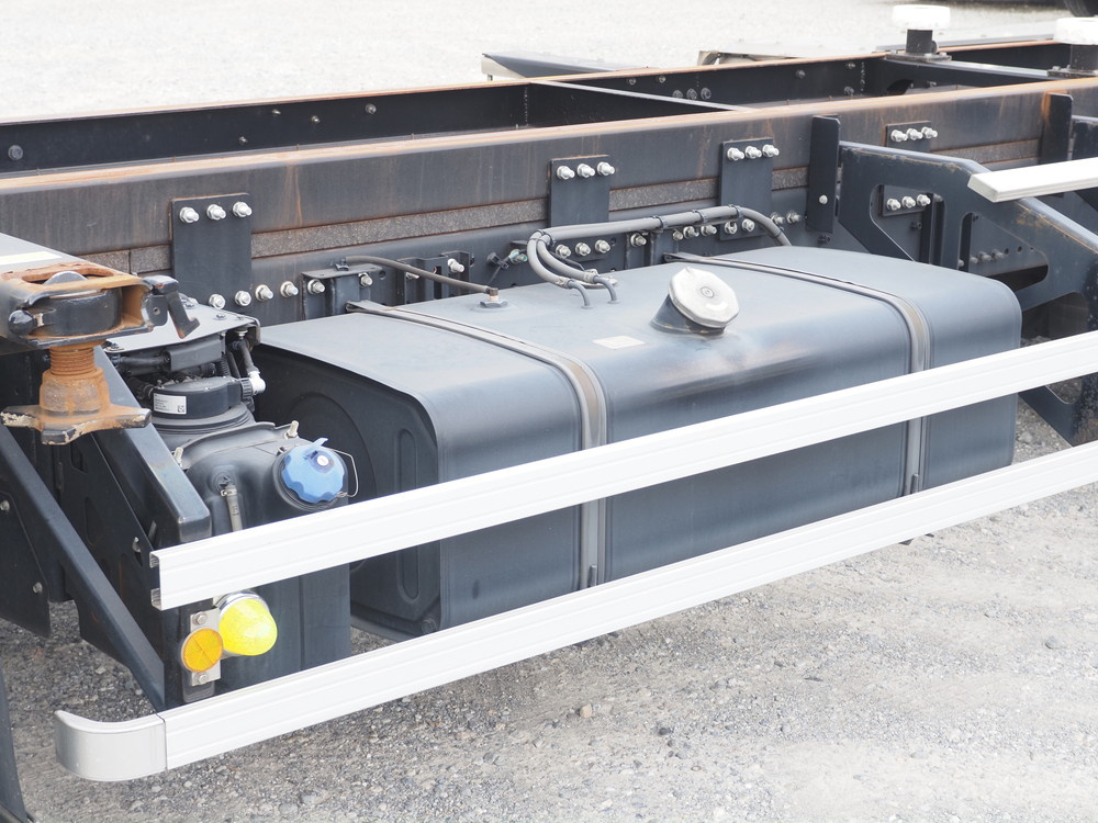 日野 シャーシ プロフィア|中古トラックの販売・買取・査定のアイナビ