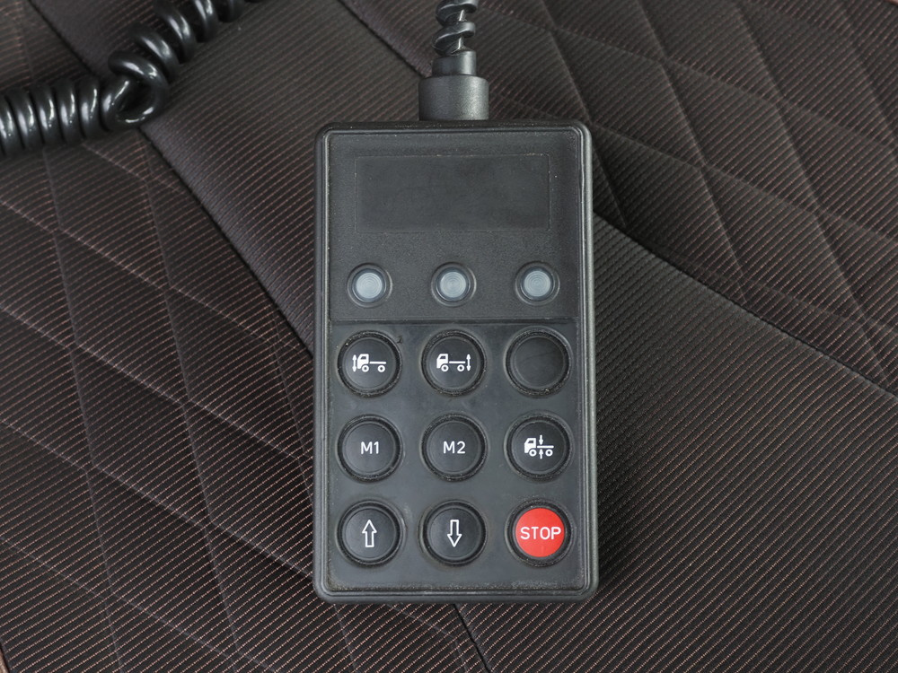 日野 シャーシ プロフィア|中古トラックの販売・買取・査定のアイナビ