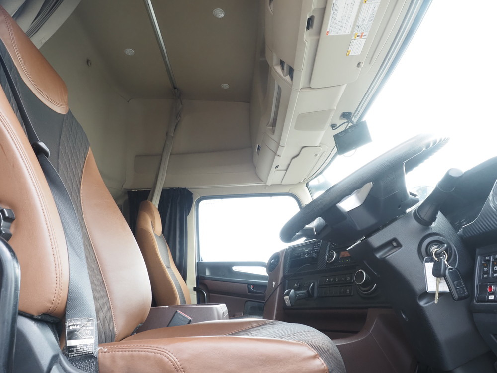 日野 シャーシ プロフィア|中古トラックの販売・買取・査定のアイナビ