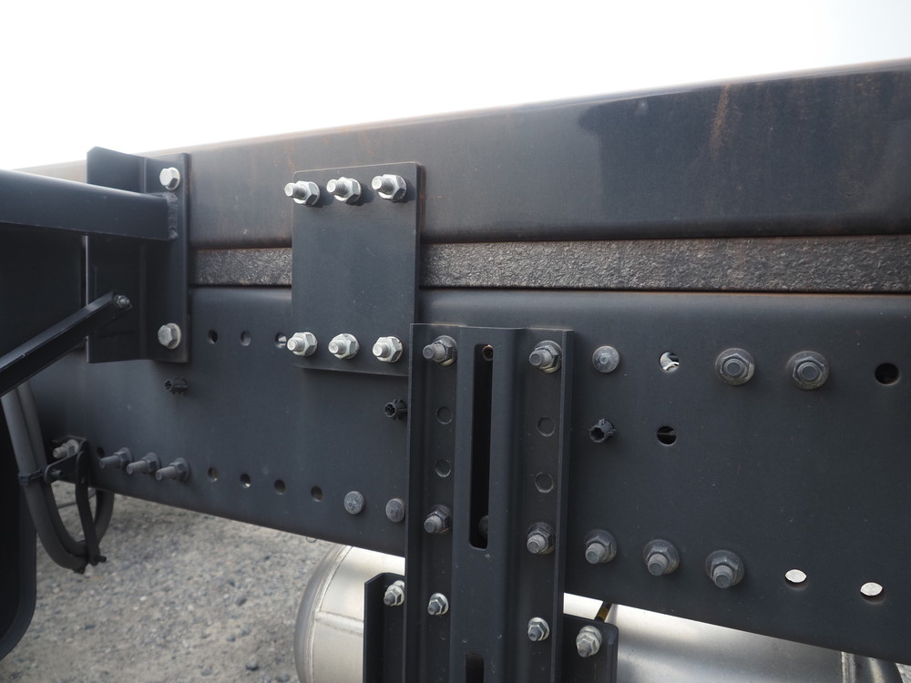 日野 シャーシ プロフィア|中古トラックの販売・買取・査定のアイナビ