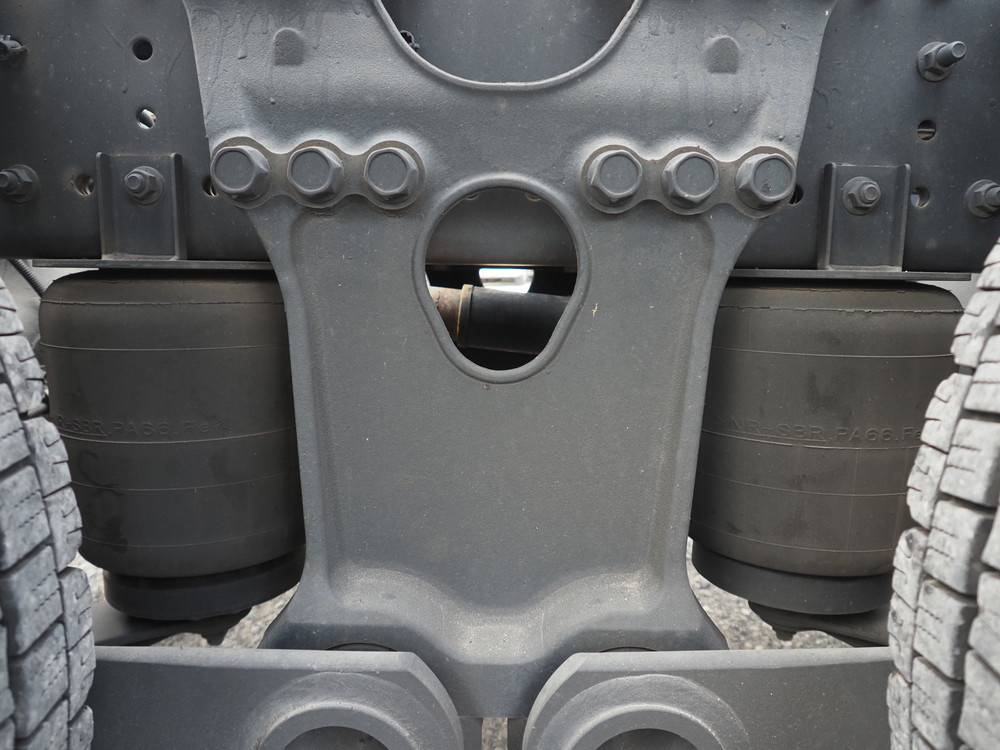 日野 シャーシ プロフィア|中古トラックの販売・買取・査定のアイナビ