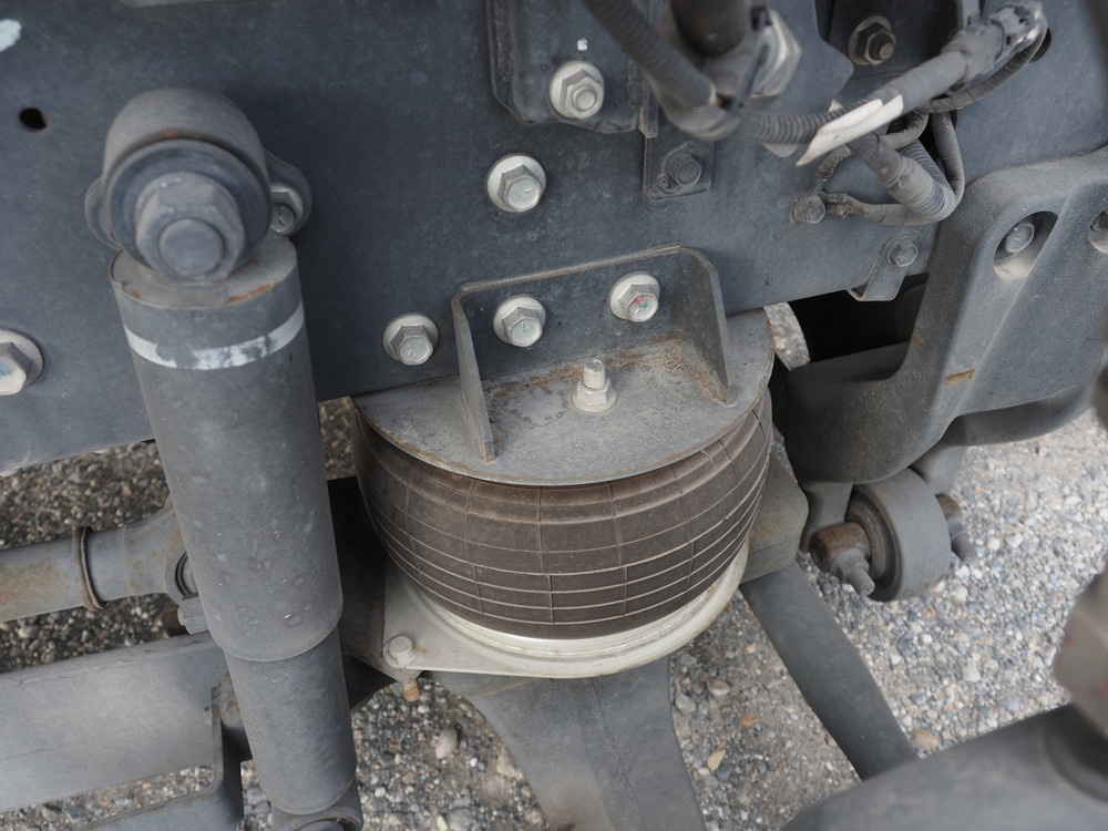 日野 シャーシ プロフィア|中古トラックの販売・買取・査定のアイナビ