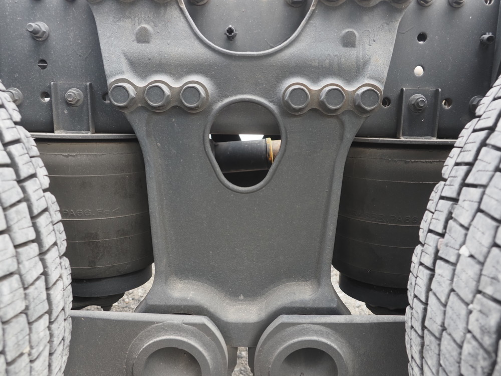 日野 シャーシ プロフィア|中古トラックの販売・買取・査定のアイナビ