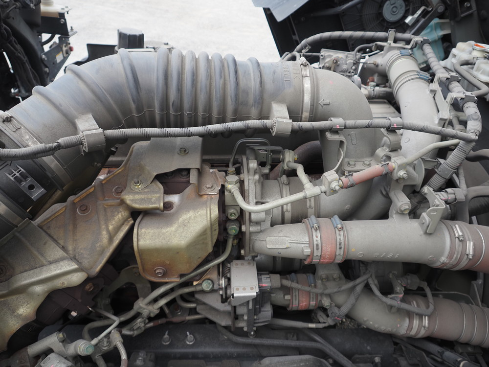 日野 シャーシ プロフィア|中古トラックの販売・買取・査定のアイナビ