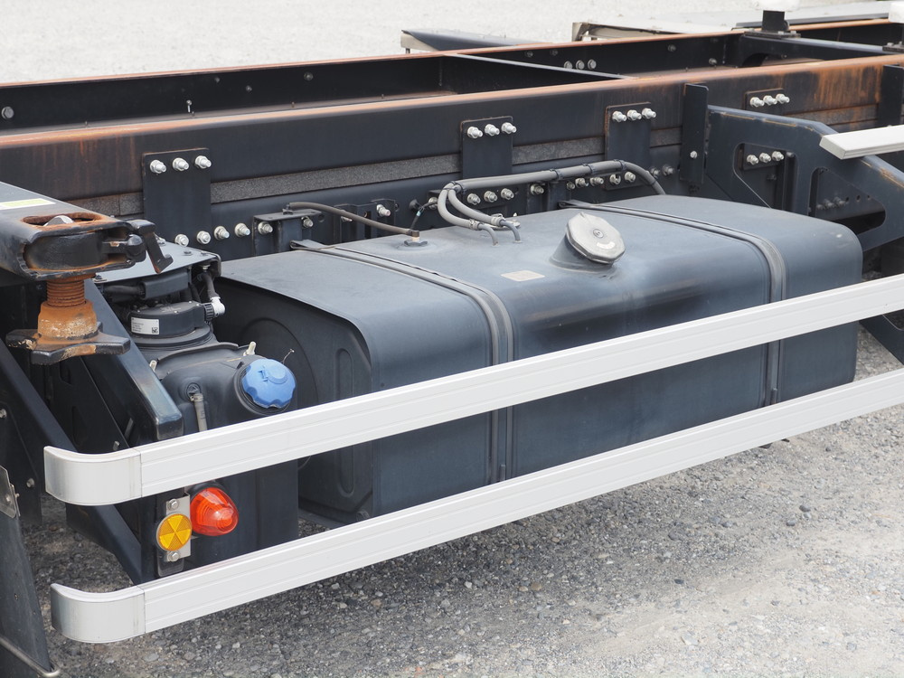 日野 シャーシ プロフィア|中古トラックの販売・買取・査定のアイナビ