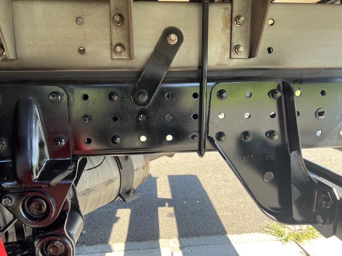 平成27年キャンターアルミバン標準ロングオートマ準中型|中古トラックの販売・買取・査定のアイナビ