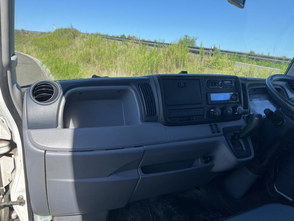 平成27年キャンターアルミバン標準ロングオートマ準中型|中古トラックの販売・買取・査定のアイナビ