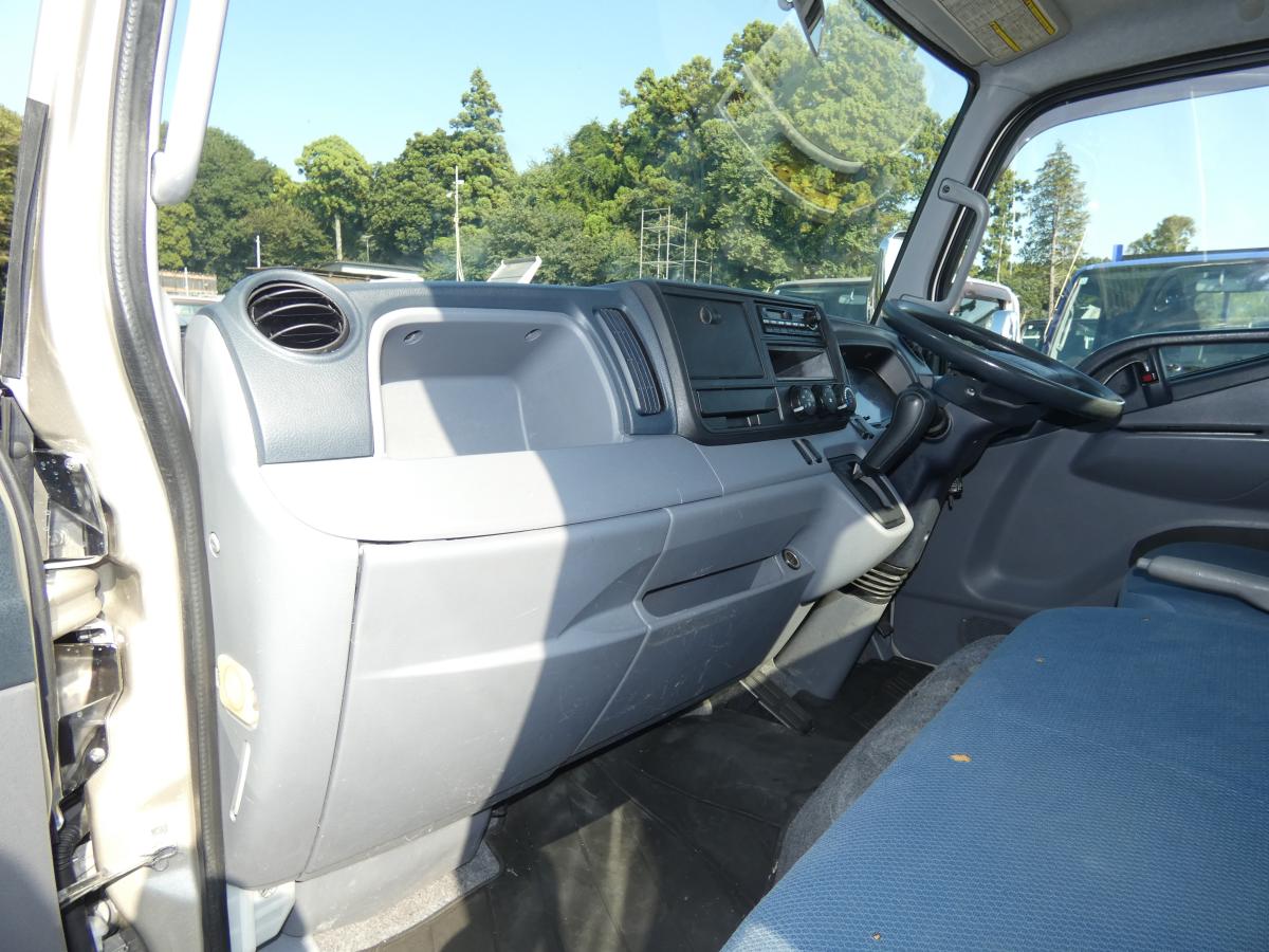 H25 キャンター2トン 平ボディ オートマ ETC250919|中古トラックの販売・買取・査定のアイナビ