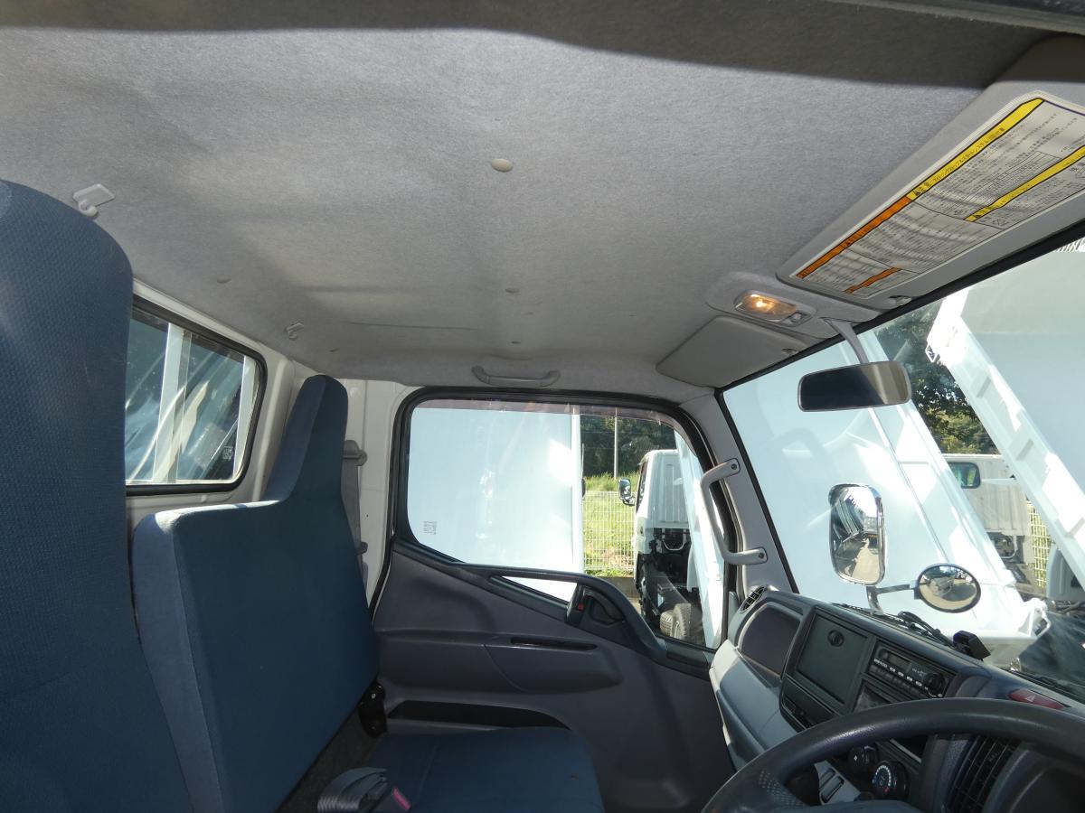 H25 キャンター2トン 平ボディ オートマ ETC250919|中古トラックの販売・買取・査定のアイナビ