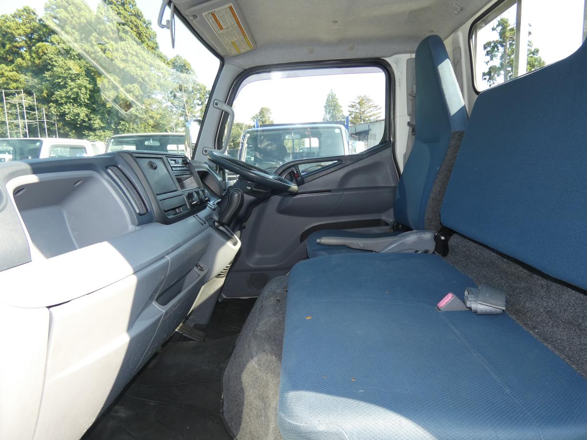 H25 キャンター2トン 平ボディ オートマ ETC250919|中古トラックの販売・買取・査定のアイナビ