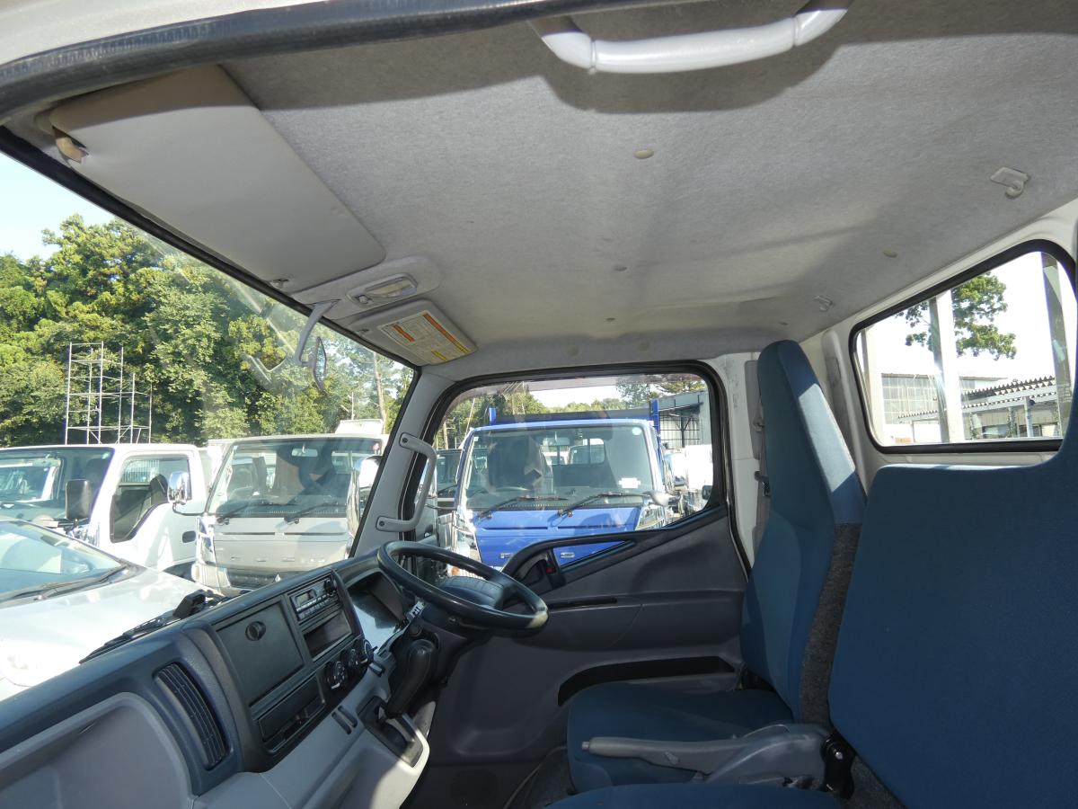 H25 キャンター2トン 平ボディ オートマ ETC250919|中古トラックの販売・買取・査定のアイナビ