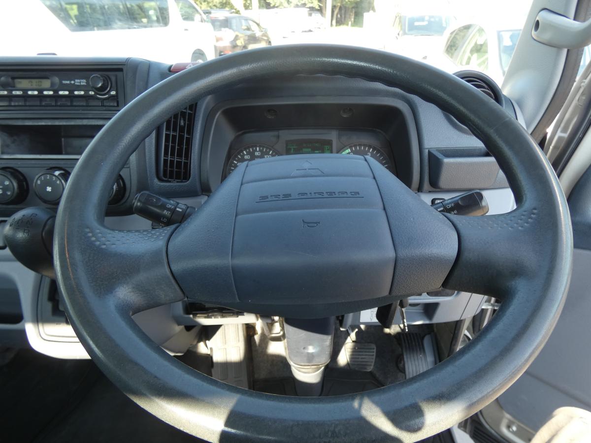 H25 キャンター2トン 平ボディ オートマ ETC250919|中古トラックの販売・買取・査定のアイナビ