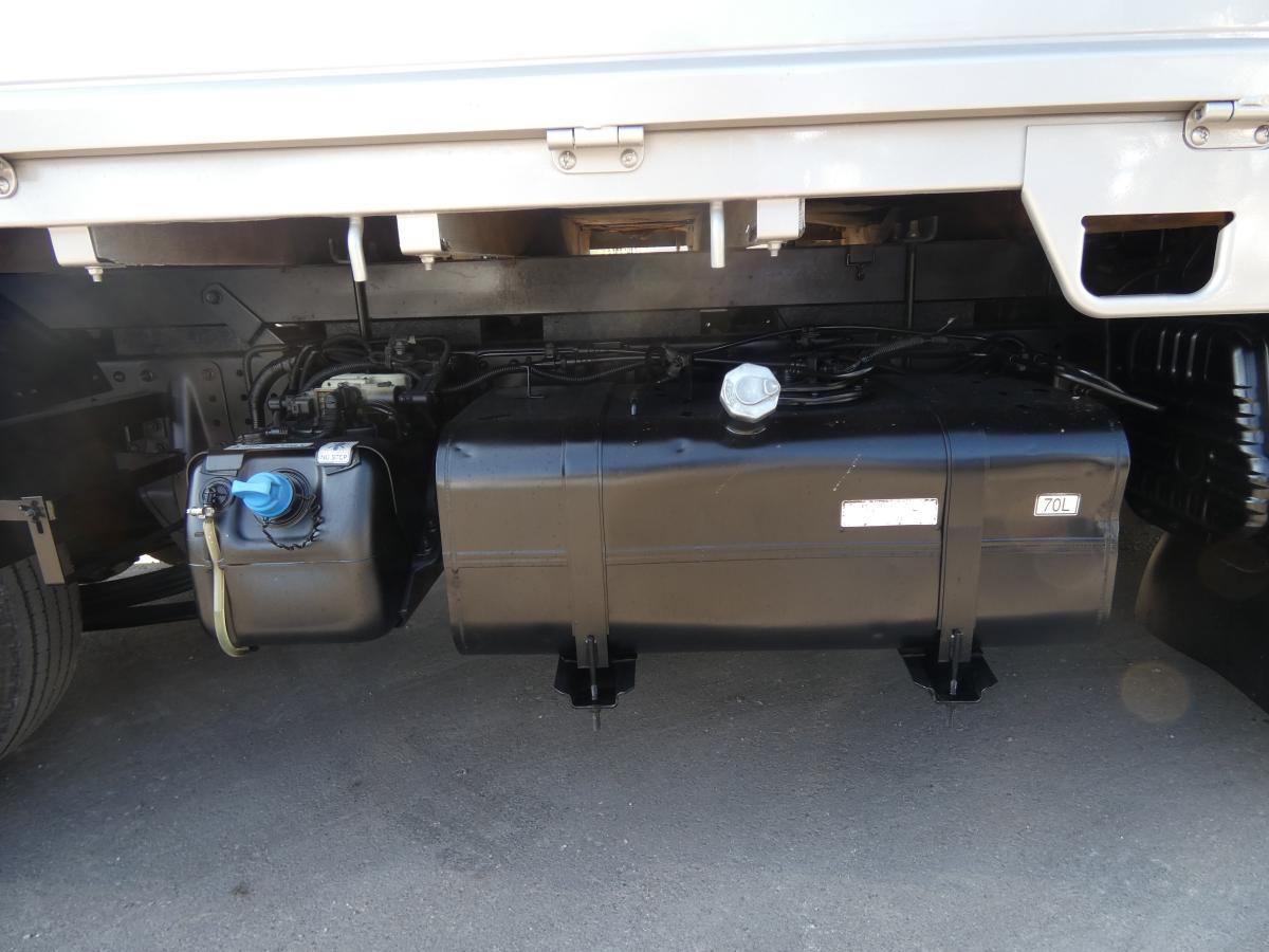 H25 キャンター2トン 平ボディ オートマ ETC250919|中古トラックの販売・買取・査定のアイナビ