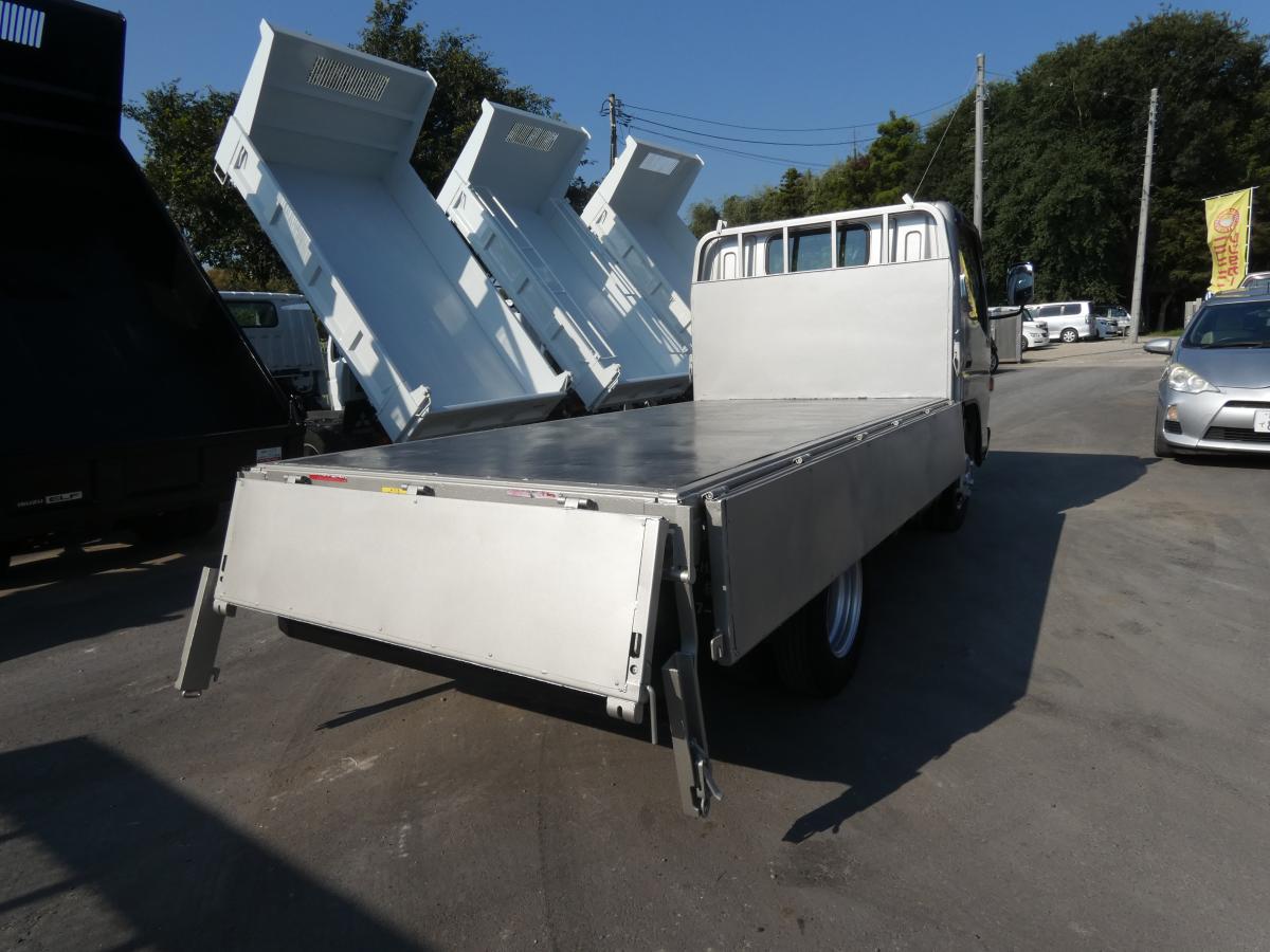 H25 キャンター2トン 平ボディ オートマ ETC250919|中古トラックの販売・買取・査定のアイナビ