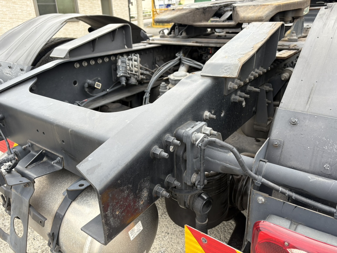 H31年式、クオン、ハイルーフトラクタ、車検付|中古トラックの販売・買取・査定のアイナビ