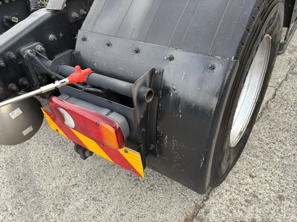 H31年式、クオン、ハイルーフトラクタ、車検付|中古トラックの販売・買取・査定のアイナビ