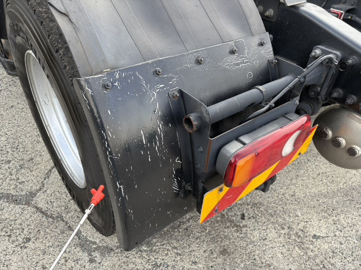 H31年式、クオン、ハイルーフトラクタ、車検付|中古トラックの販売・買取・査定のアイナビ