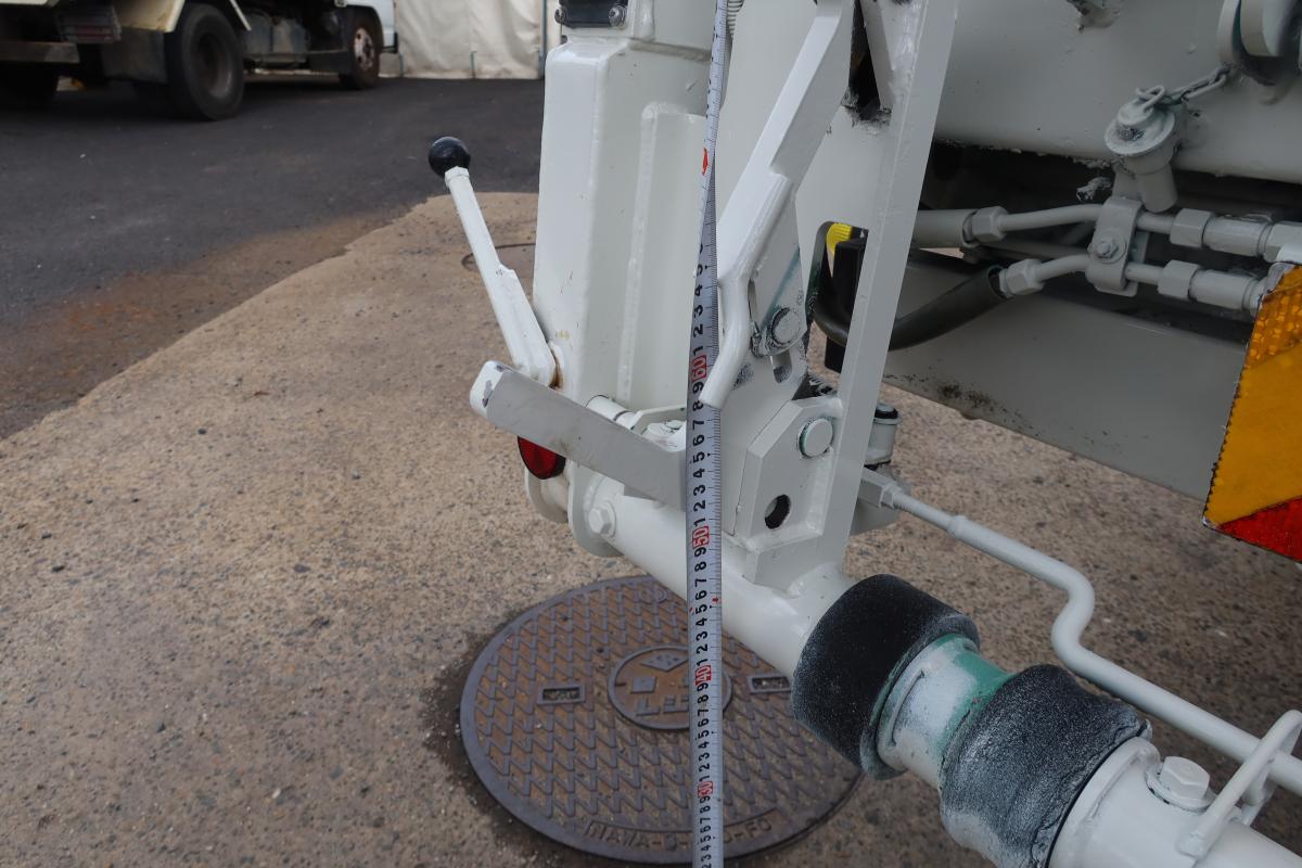 ワイド幅 巻き込みパッカー車 新明和製7.3立米 積載2550kg|中古トラックの販売・買取・査定のアイナビ