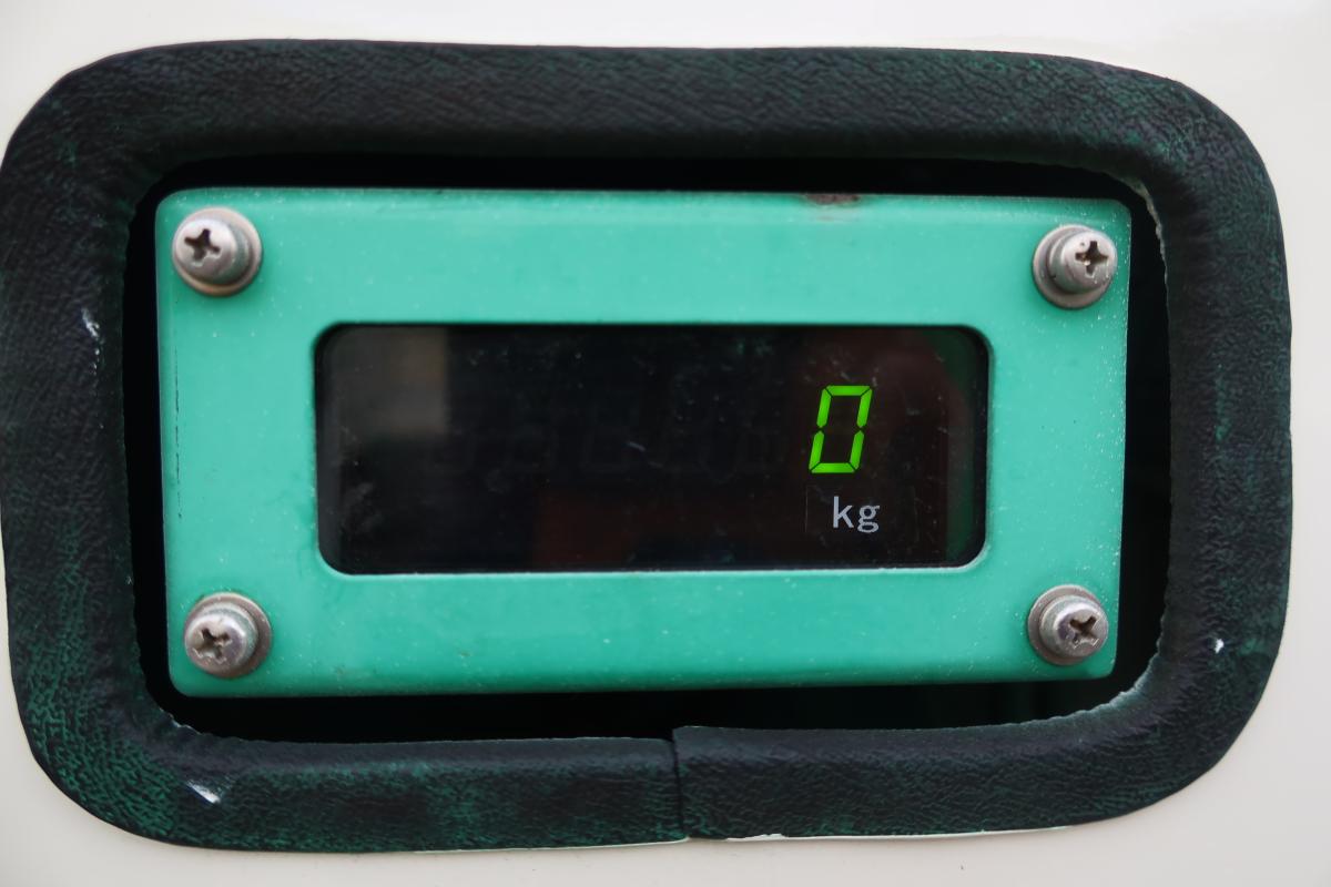 ワイド幅 巻き込みパッカー車 新明和製7.3立米 積載2550kg|中古トラックの販売・買取・査定のアイナビ