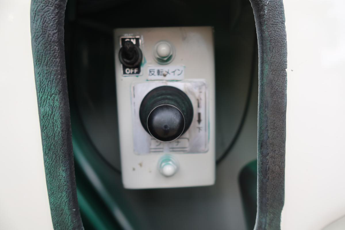 ワイド幅 巻き込みパッカー車 新明和製7.3立米 積載2550kg|中古トラックの販売・買取・査定のアイナビ