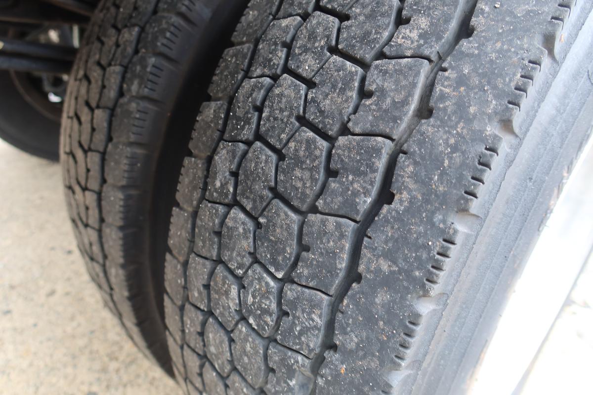 ワイド幅 巻き込みパッカー車 新明和製7.3立米 積載2550kg|中古トラックの販売・買取・査定のアイナビ