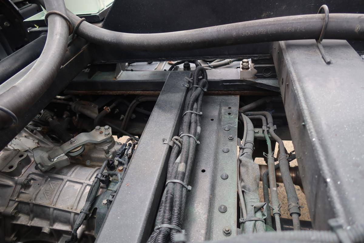 ワイド幅 巻き込みパッカー車 新明和製7.3立米 積載2550kg|中古トラックの販売・買取・査定のアイナビ