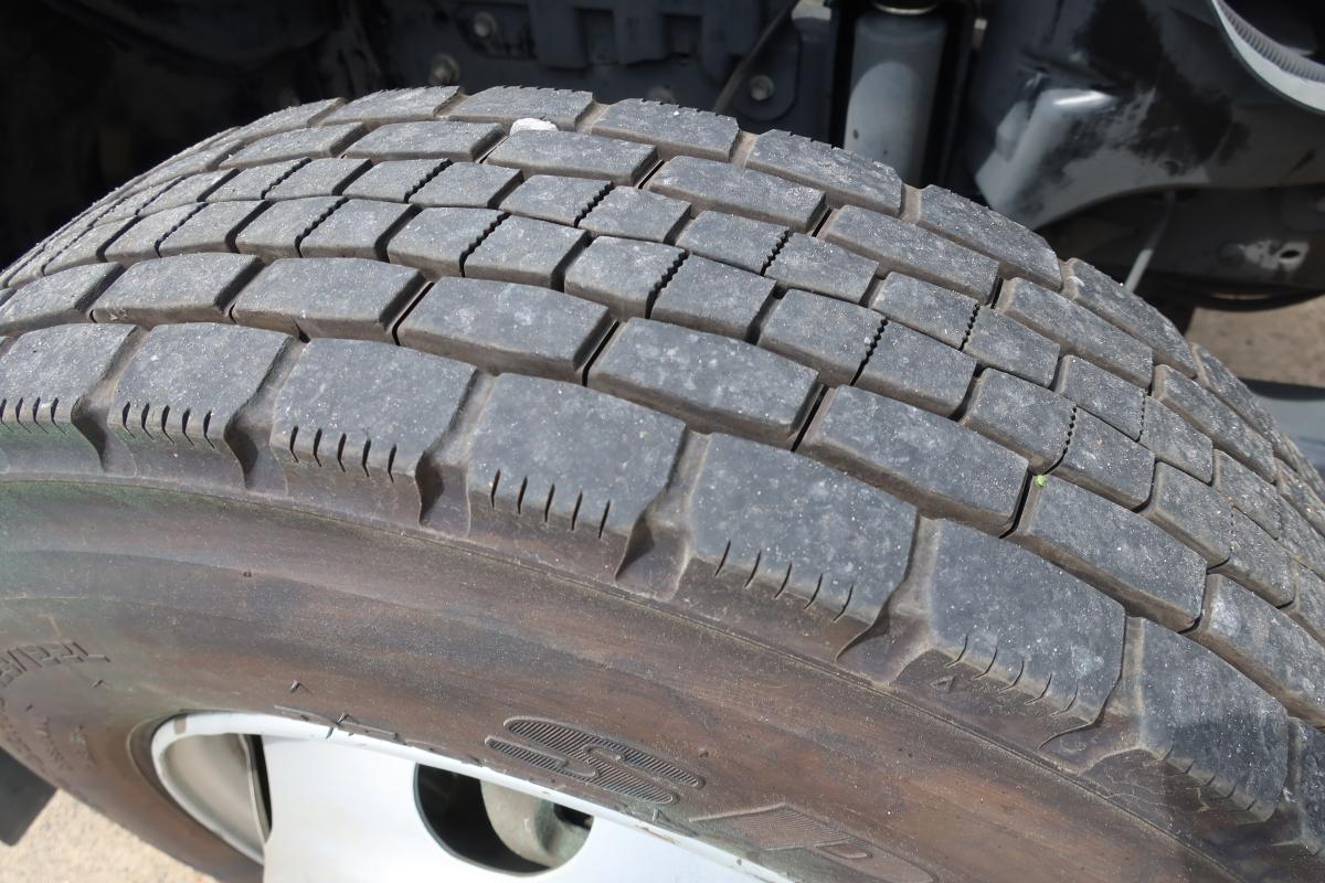 ワイド幅 巻き込みパッカー車 新明和製7.3立米 積載2550kg|中古トラックの販売・買取・査定のアイナビ