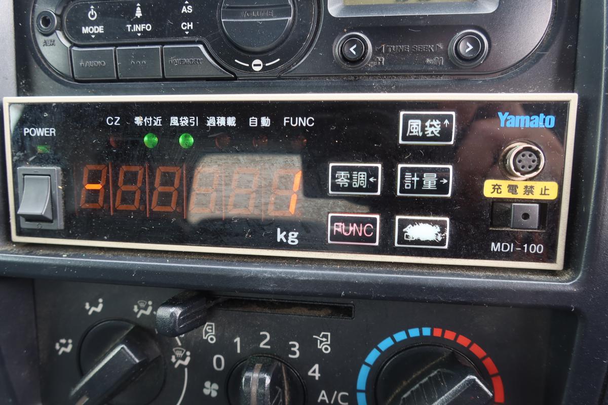 ワイド幅 巻き込みパッカー車 新明和製7.3立米 積載2550kg|中古トラックの販売・買取・査定のアイナビ