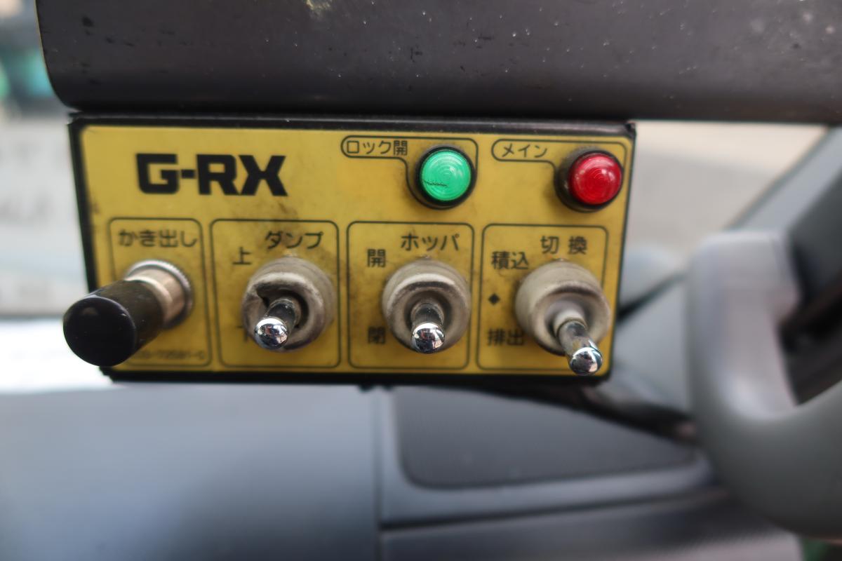 ワイド幅 巻き込みパッカー車 新明和製7.3立米 積載2550kg|中古トラックの販売・買取・査定のアイナビ