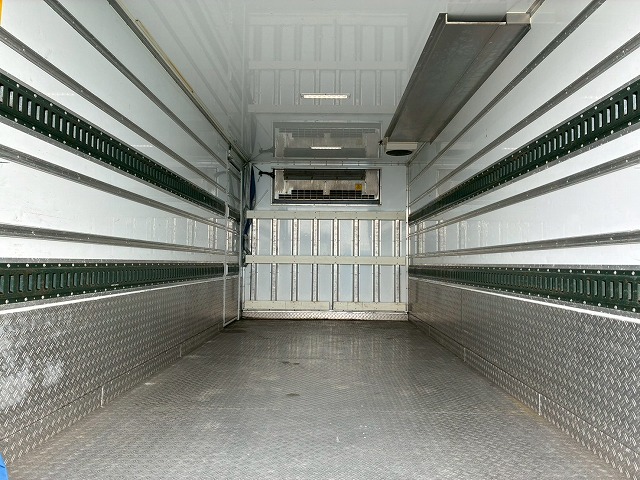 保証対象車両東プレR404AXV32L0C-P左サイド扉2t3t6.5t|中古トラックの販売・買取・査定のアイナビ