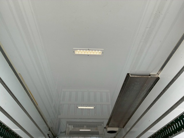 保証対象車両東プレR404AXV32L0C-P左サイド扉2t3t6.5t|中古トラックの販売・買取・査定のアイナビ