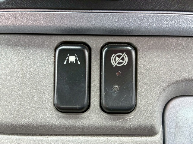 保証対象車両東プレR404AXV32L0C-P左サイド扉2t3t6.5t|中古トラックの販売・買取・査定のアイナビ