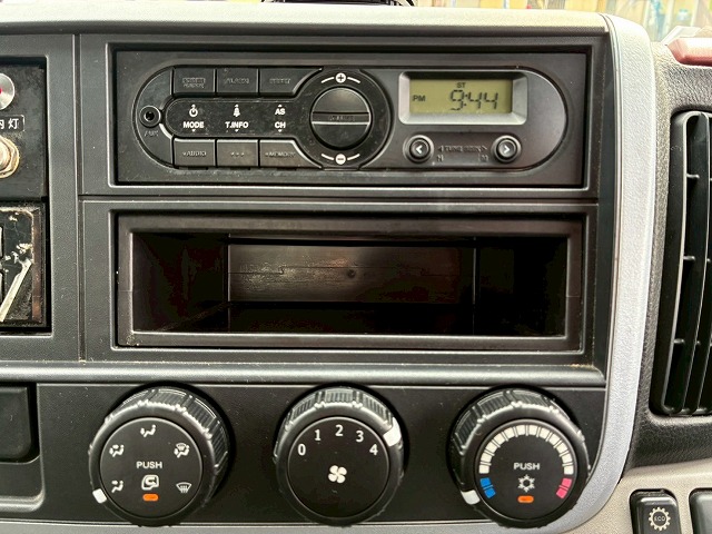 保証対象車両東プレR404AXV32L0C-P左サイド扉2t3t6.5t|中古トラックの販売・買取・査定のアイナビ