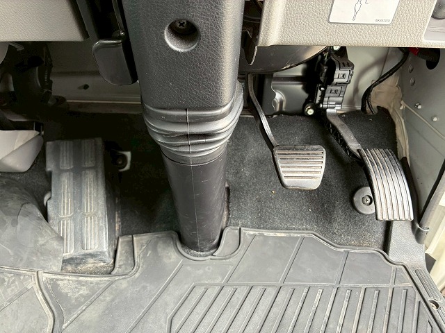 保証対象車両東プレR404AXV32L0C-P左サイド扉2t3t6.5t|中古トラックの販売・買取・査定のアイナビ