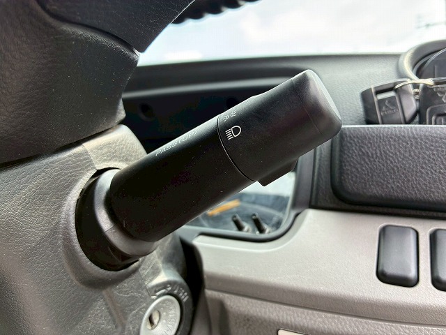 保証対象車両東プレR404AXV32L0C-P左サイド扉2t3t6.5t|中古トラックの販売・買取・査定のアイナビ