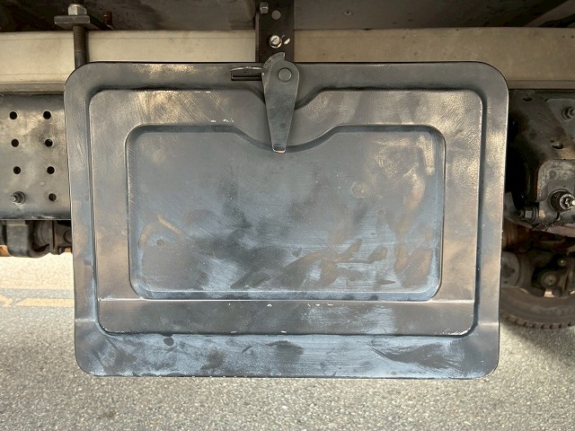 保証対象車両東プレR404AXV32L0C-P左サイド扉2t3t6.5t|中古トラックの販売・買取・査定のアイナビ