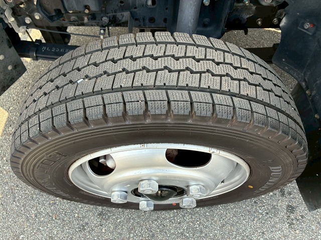 保証対象車両東プレR404AXV32L0C-P左サイド扉2t3t6.5t|中古トラックの販売・買取・査定のアイナビ