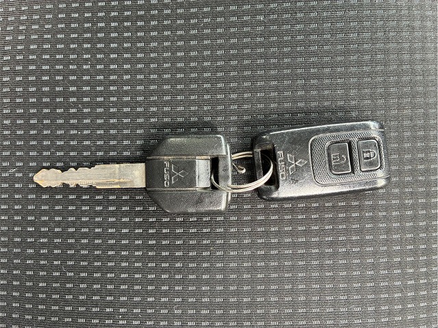 保証対象車両東プレR404AXV32L0C-P左サイド扉2t3t6.5t|中古トラックの販売・買取・査定のアイナビ