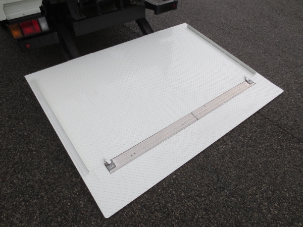 マツダタイタン超ロング平ゲート付|中古トラックの販売・買取・査定のアイナビ