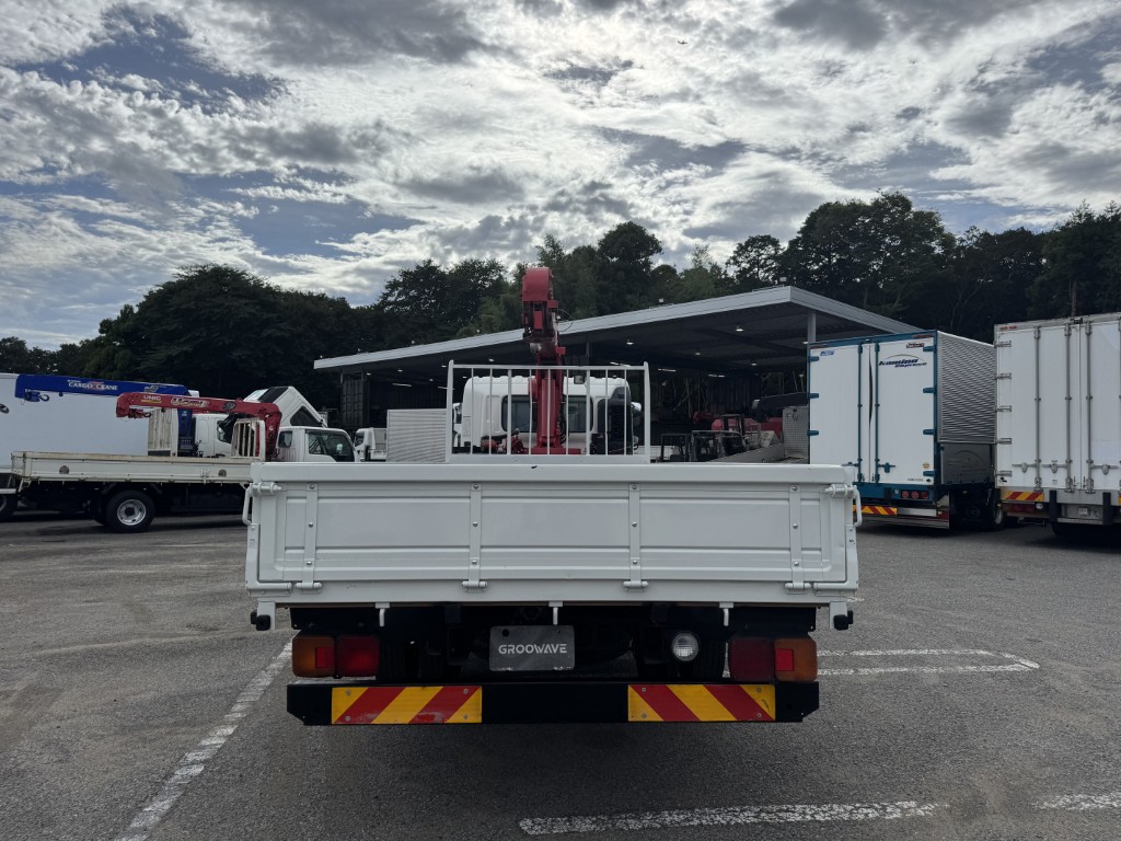 吊t数2.9t吊4段ブーム古河ユニックラジコンAT|中古トラックの販売・買取・査定のアイナビ