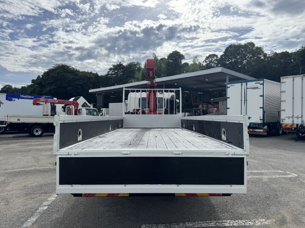 吊t数2.9t吊4段ブーム古河ユニックラジコンAT|中古トラックの販売・買取・査定のアイナビ