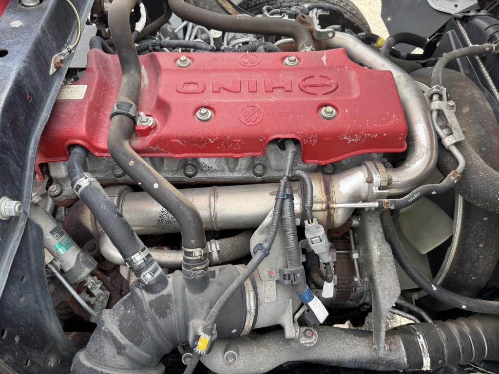 吊t数2.9t吊4段ブーム古河ユニックラジコンAT|中古トラックの販売・買取・査定のアイナビ