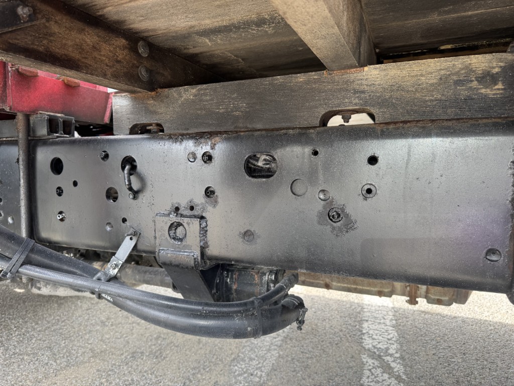 吊t数2.9t吊4段ブーム古河ユニックラジコンAT|中古トラックの販売・買取・査定のアイナビ