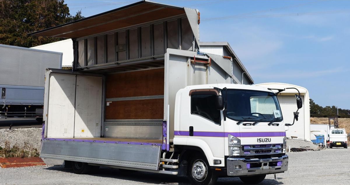 増トン積載8.1tワイドアルミウイングアルミウィング|中古トラックの販売・買取・査定のアイナビ